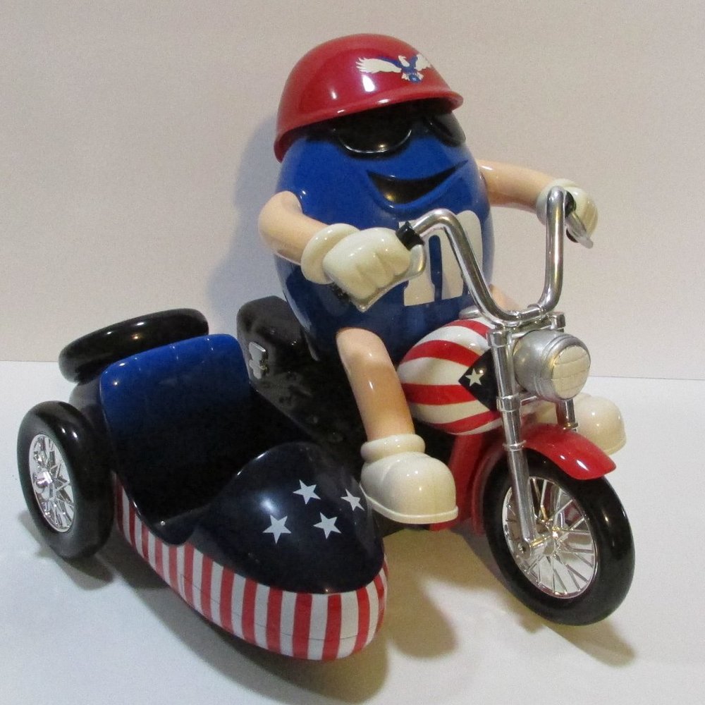 M&M Freedom Rider patriotic red white and blue candy dispenser motorcycle